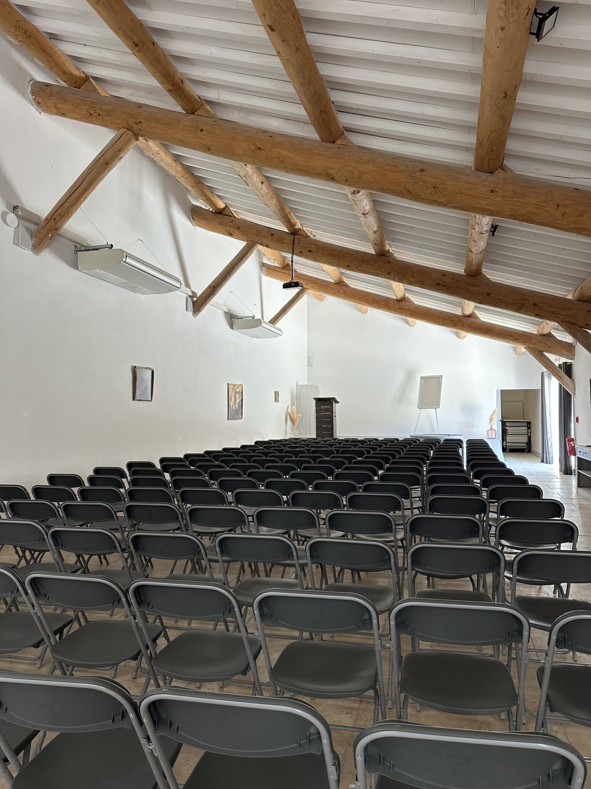 Salle plénière (230 chaises) 5